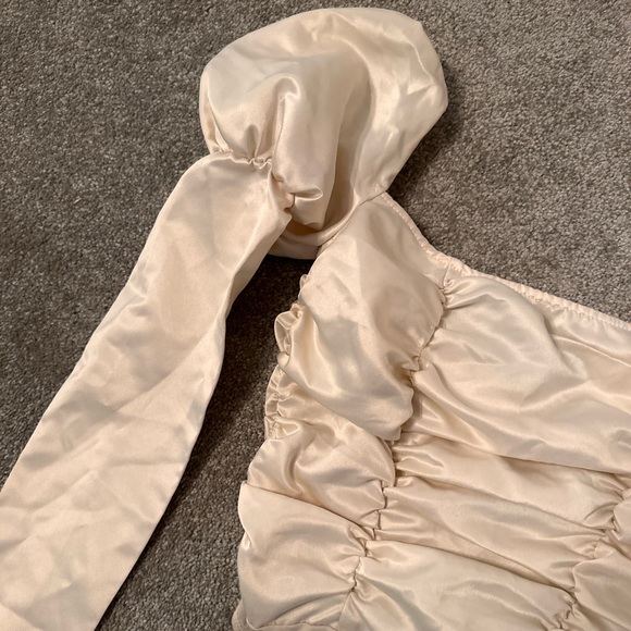 Brand new unworn silk ruched bodysuit - Picture 3 of 4